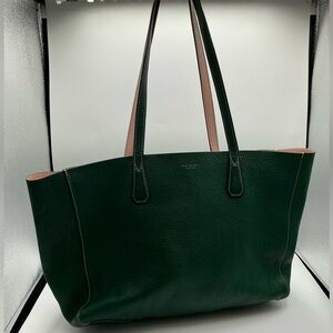 A Rare HTF Out Of Stock Hunter Green Large Tory Burch Leather Tote
